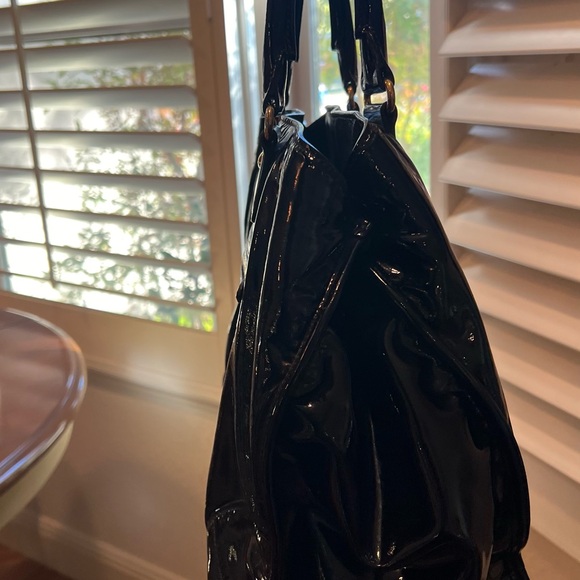 Prada Vitello Patent Leather Handbag Authentic Nearly New - Picture 6 of 7